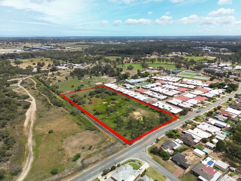 30 Hampton Road, Pinjarra WA 6208