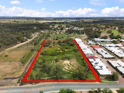 30 Hampton Road, Pinjarra WA 6208