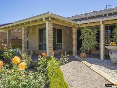 18 Turnstone Road, Stirling WA 6021