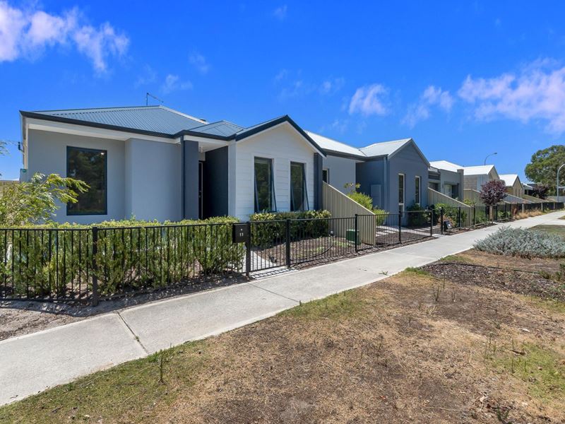11 Gadd Street, Success