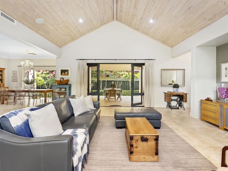 4 Dunbar Road, Claremont