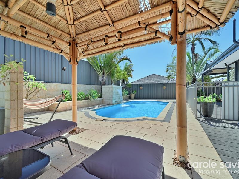 31 Colwyn Loop, Tapping