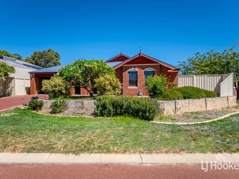 12 Brazier Way, Lakelands