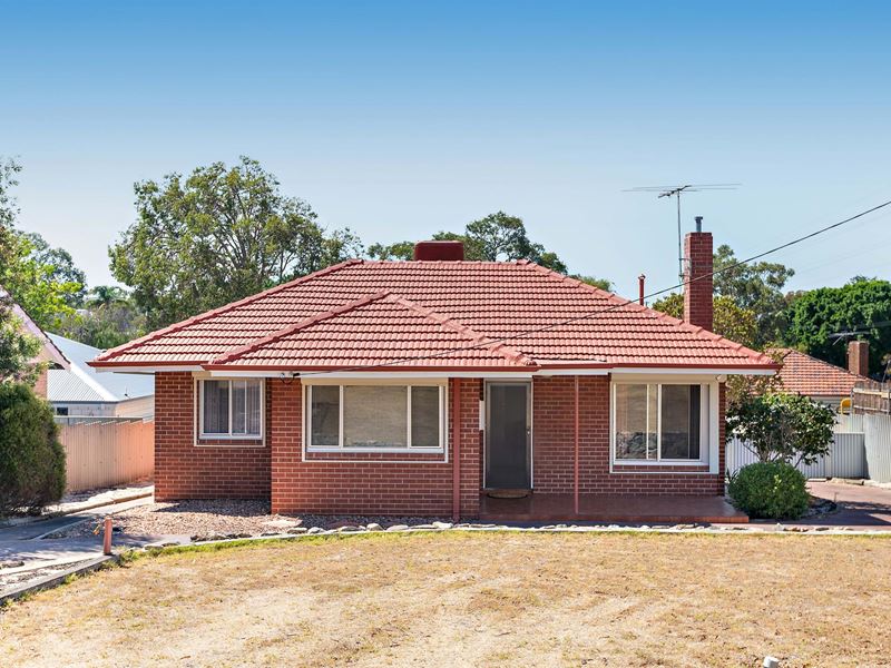 16 Regan Street, Coolbellup