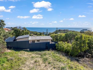 4 Winter Court, Peppermint Grove Beach WA 6271