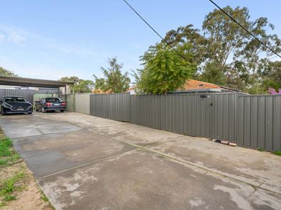 8A Monarch Court, Wanneroo WA 6065