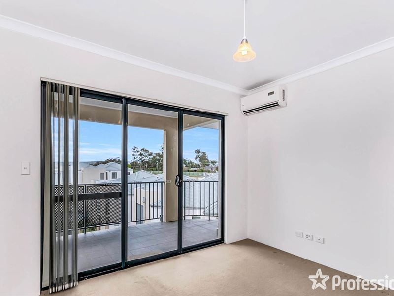 33/17 Southdown Place, Thornlie WA 6108