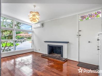 1/59 Schruth Street, Kelmscott WA 6111