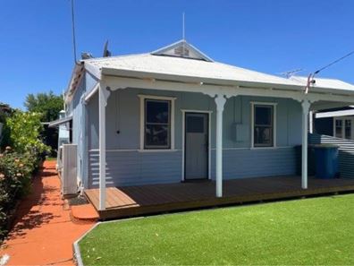 11 Addis Street, Lamington WA 6430