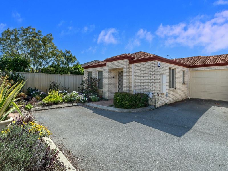 4/2 Mainsail Terrace, Yangebup WA 6164