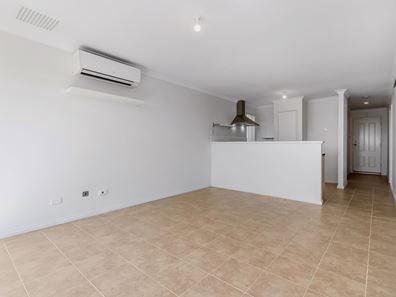 4/2 Mainsail Terrace, Yangebup WA 6164