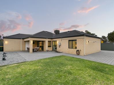 38 Vlasich Road, Byford WA 6122