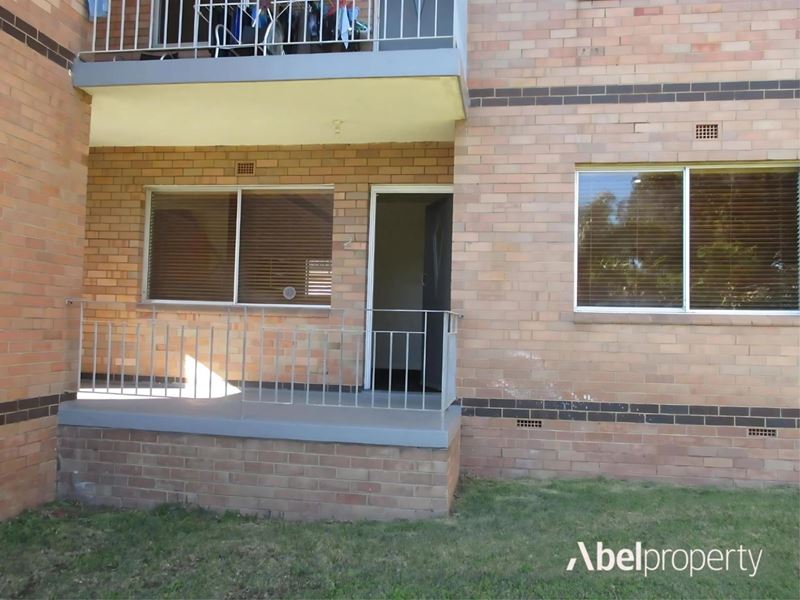 2/123 Watkins St, White Gum Valley WA 6162