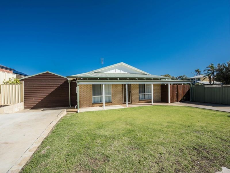 25 Hillview Drive, Drummond Cove WA 6532