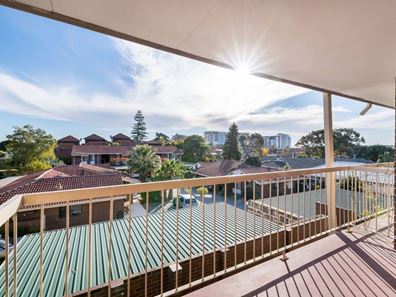 16/61 Stanley Street, Scarborough WA 6019