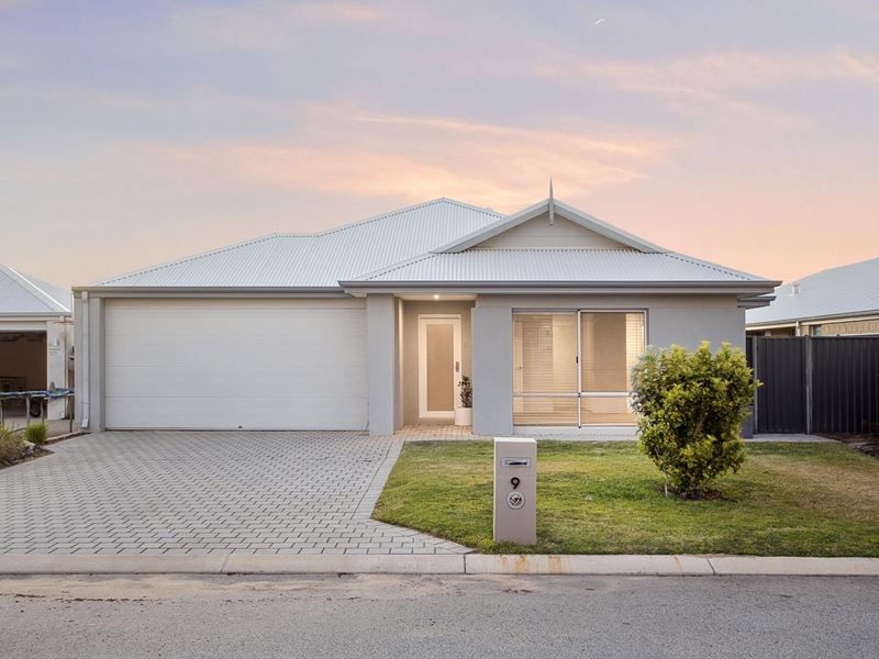 9 Chambered Way, Jindalee