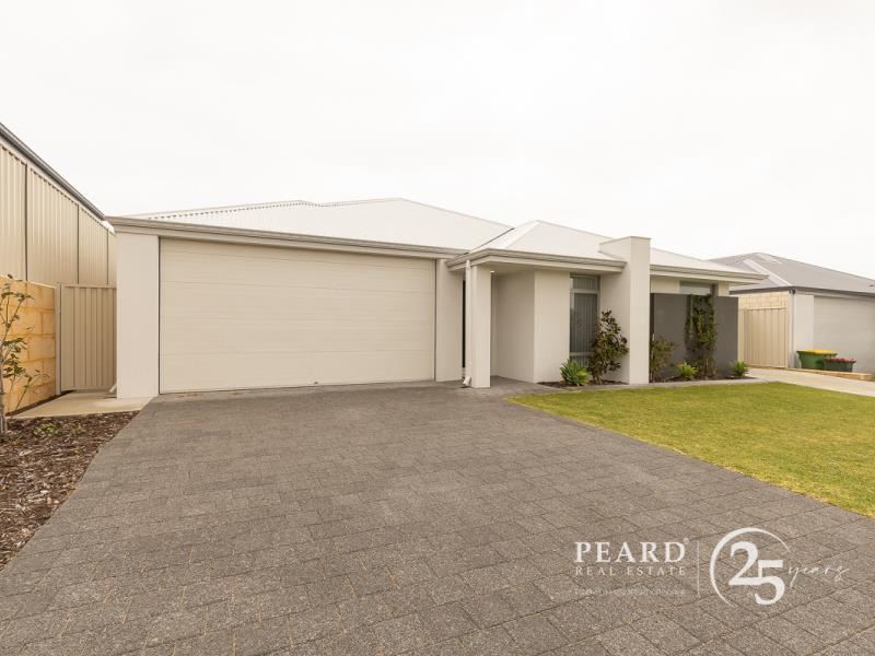 8 Shark Lane, Golden Bay