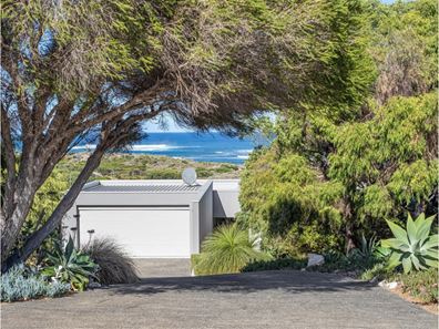 4 Chapel Place, Prevelly WA 6285