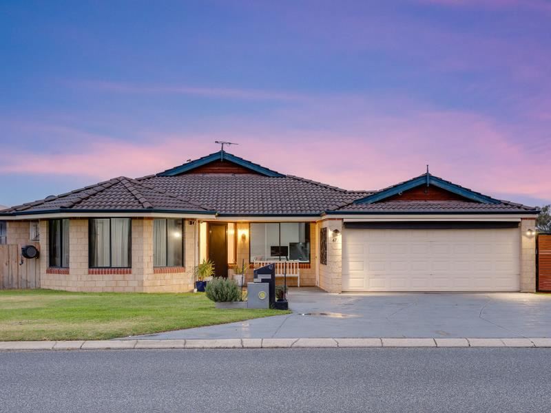 47 Lithgow Drive, Clarkson WA 6030