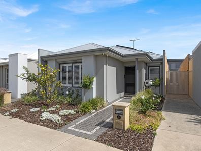 4/56 Westlinton Circle, Waikiki WA 6169