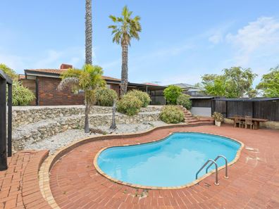 8 Bearing Parade, Mullaloo WA 6027