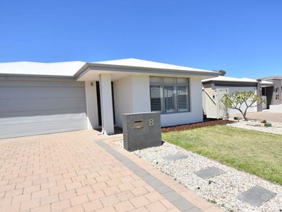 8 Bowline Avenue, Alkimos WA 6038