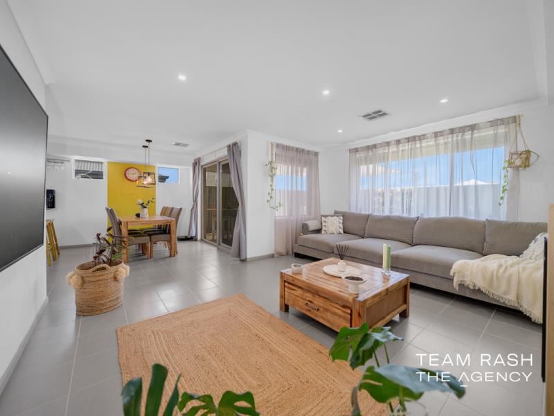 59 Leschenault Loop, Banksia Grove WA 6031