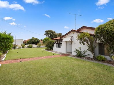 70 Milina St, Hillman WA 6168