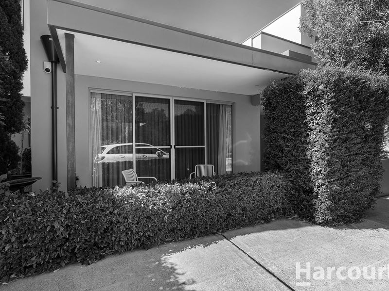 28 Cassowary Crescent, Coodanup
