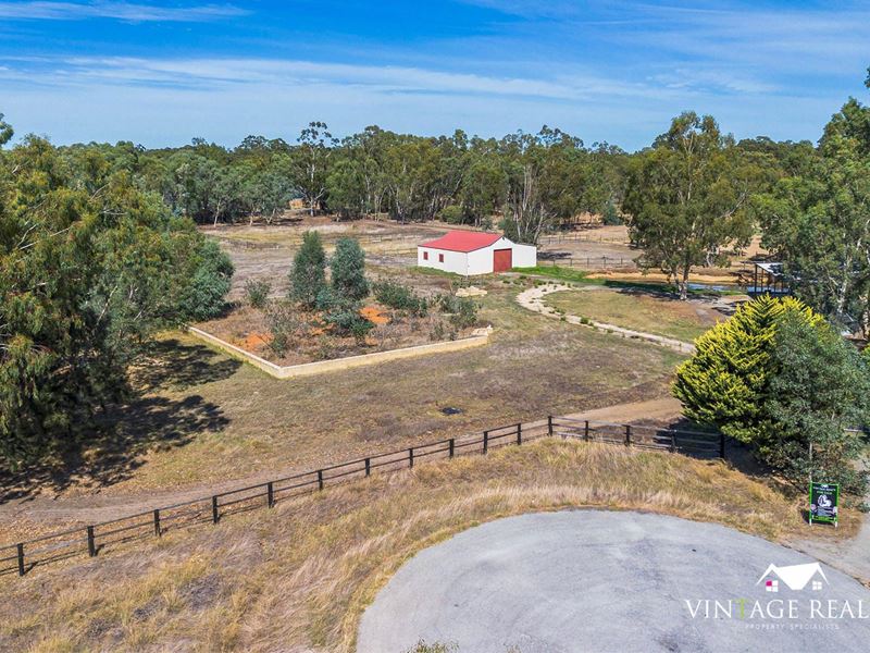 84 Kentucky Drive West, Darling Downs WA 6122