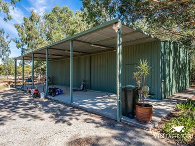 84 Kentucky Drive West, Darling Downs WA 6122