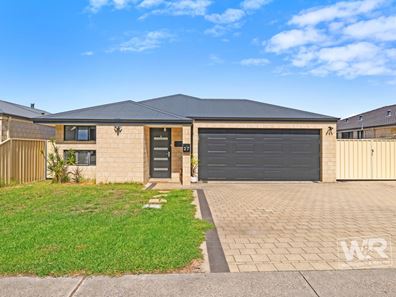 27 Donald Drive, Mckail WA 6330