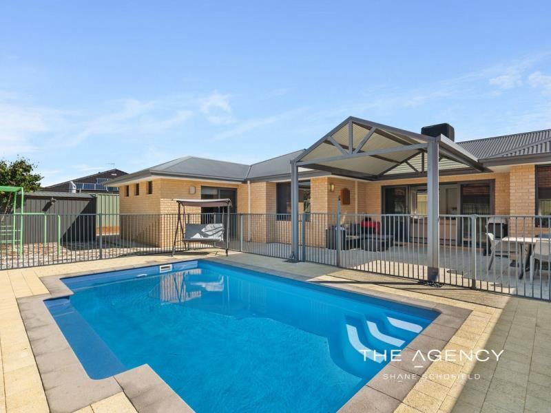 14 Drummond Gardens, Helena Valley