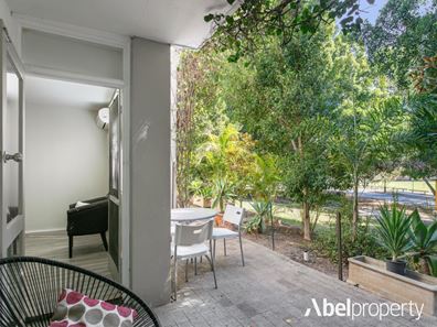 2/58 Cunningham  Terrace, Daglish WA 6008