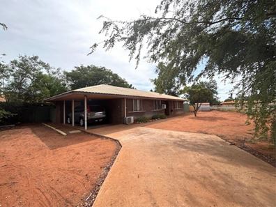 2 Kangaroo Crescent, South Hedland WA 6722
