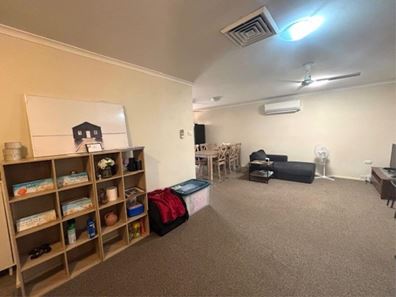2 Kangaroo Crescent, South Hedland WA 6722