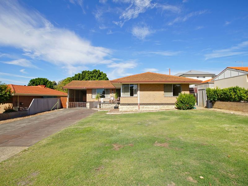 29 Davies Crescent, Kardinya WA 6163