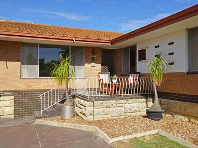 29 Davies Crescent, Kardinya WA 6163