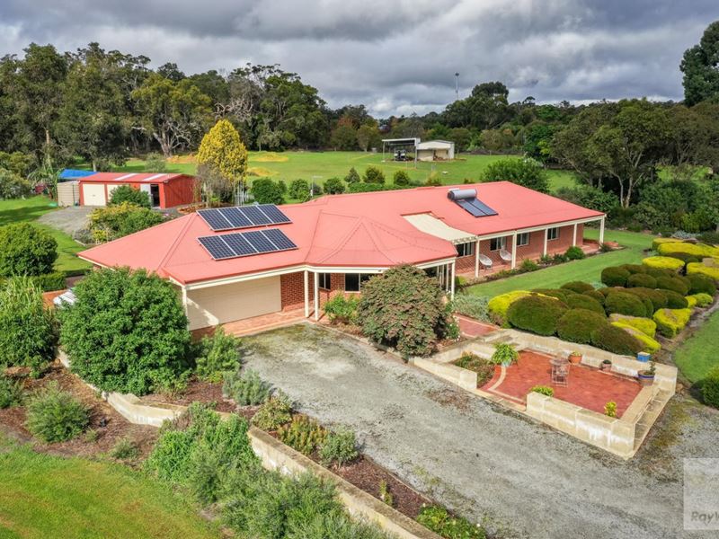 36 Greenwood Drive, Willyung