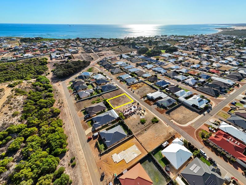 12 Periwinkle Street, Drummond Cove WA 6532