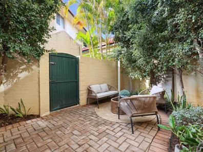 5W/24 Pearson Street, Churchlands WA 6018