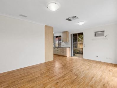 38/15 Mereworth Way, Marangaroo WA 6064
