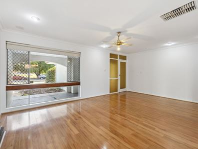 1/28 Harrowshill Road, Morley WA 6062