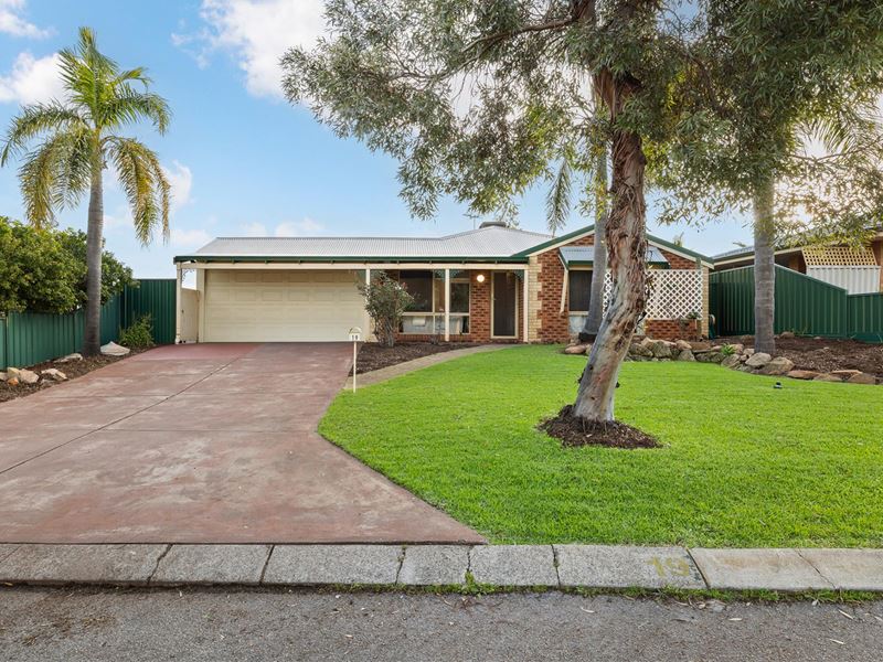 19 Pinewood Place, Beechboro WA 6063