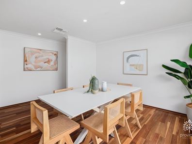 8 Flanders Court, Greenmount WA 6056