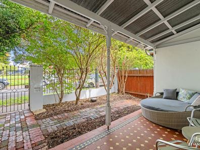 8 Stuart Street, Perth WA 6000