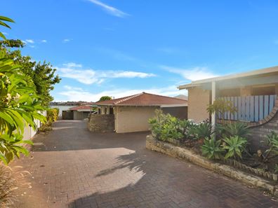 8/11 Leslie Street, Dudley Park WA 6210