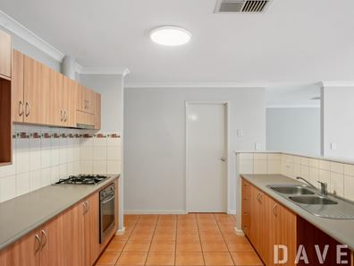 8 Lavender Chase, Darch WA 6065