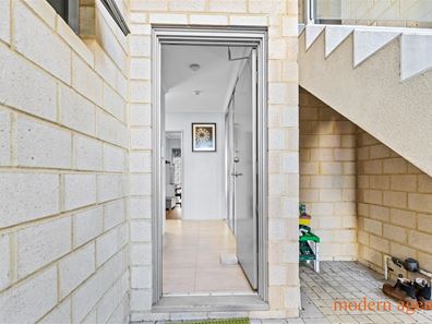 4/2 Aldwick Place, Balga WA 6061