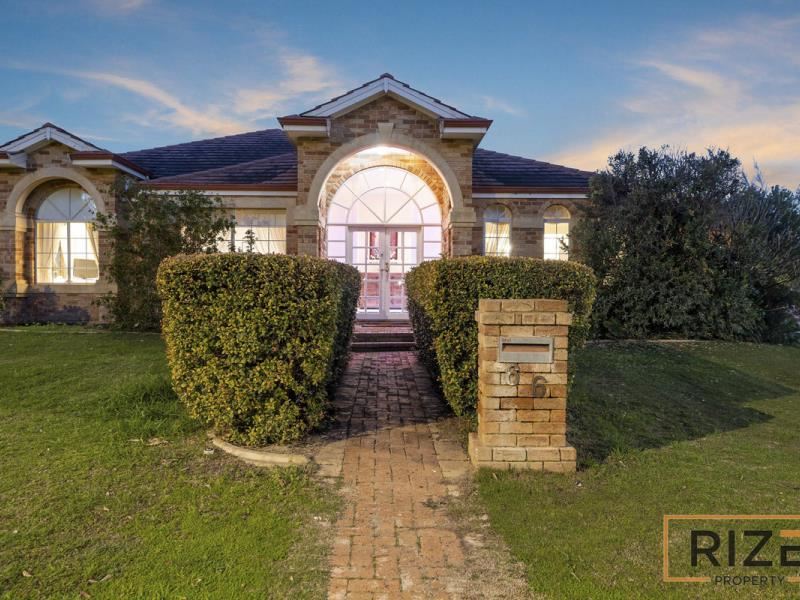 66 Naturaliste Boulevard, Iluka WA 6028